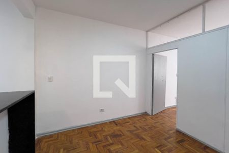 Sala de kitnet/studio para alugar com 1 quarto, 40m² em Liberdade, São Paulo