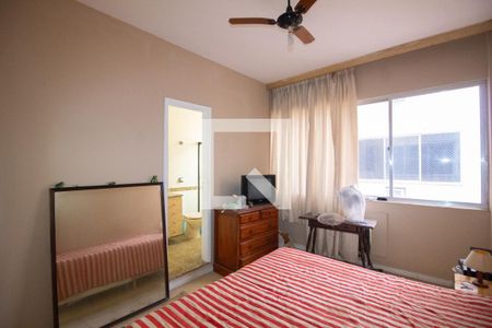 Apartamento à venda com 120m², 3 quartos e 1 vaga Apartamento à venda com 120m², 3 quartos e 1 vagaSuíte