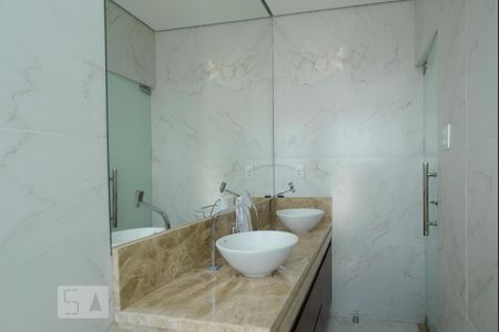 Banheiro da suíte de apartamento à venda com 3 quartos, 110m² em Santa Amelia, Belo Horizonte