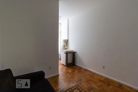 Sala de kitnet/studio para alugar com 1 quarto, 22m² em Botafogo, Rio de Janeiro