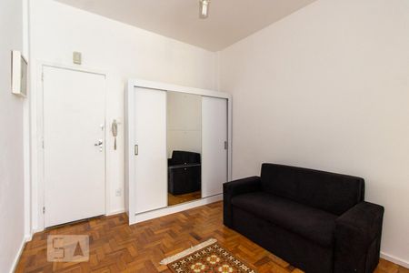 Sala de kitnet/studio para alugar com 1 quarto, 22m² em Botafogo, Rio de Janeiro