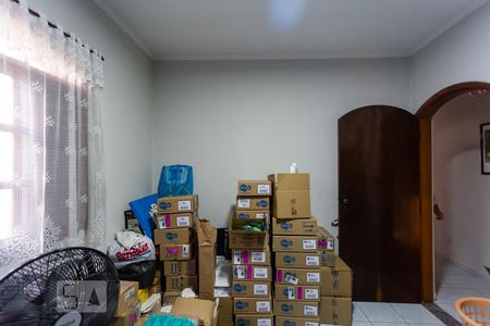 Casa à venda com 159m², 3 quartos e 4 vagas Casa à venda com 159m², 3 quartos e 4 vagasQuarto