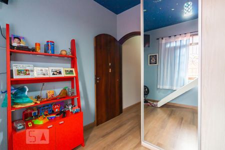 Casa à venda com 250m², 3 quartos e 4 vagasQuarto 2