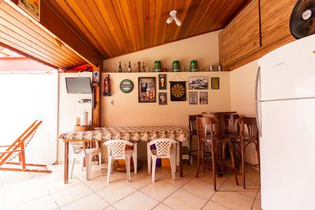 Casa à venda com 250m², 3 quartos e 4 vagasÁrea Gourmet