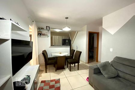 Sala de Estar de apartamento para alugar com 2 quartos, 50m² em Santo André, São Leopoldo