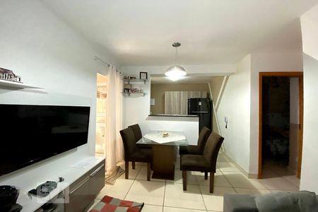 Sala de Estar de apartamento para alugar com 2 quartos, 50m² em Santo André, São Leopoldo