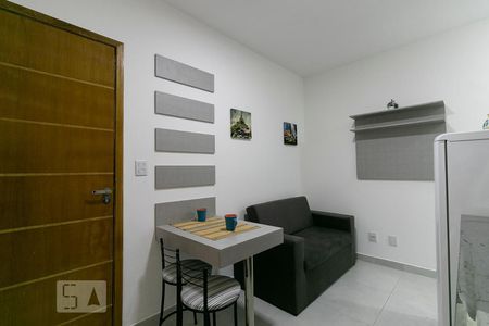 Sala / Cozinha de kitnet/studio para alugar com 1 quarto, 30m² em Parque da Mooca, São Paulo