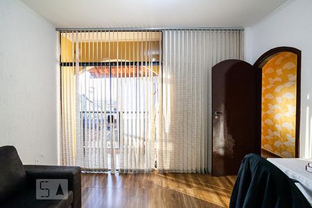 Casa à venda com 280m², 3 quartos e 3 vagas Casa à venda com 280m², 3 quartos e 3 vagasQuarto 3