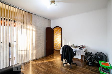 Casa à venda com 280m², 3 quartos e 3 vagas Casa à venda com 280m², 3 quartos e 3 vagasQuarto 3
