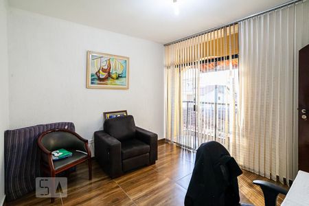 Casa à venda com 280m², 3 quartos e 3 vagas Casa à venda com 280m², 3 quartos e 3 vagasQuarto 3