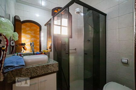 Casa à venda com 280m², 3 quartos e 3 vagas Casa à venda com 280m², 3 quartos e 3 vagasBanheiro