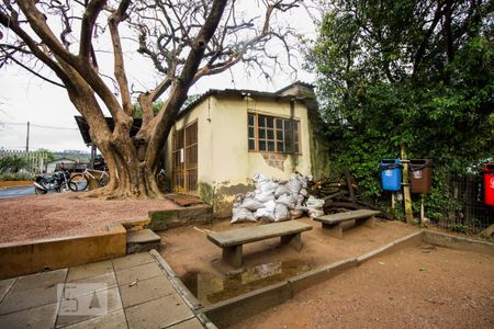 Apartamento à venda com 33m², 2 quartos e 1 vaga Apartamento à venda com 33m², 2 quartos e 1 vagaÁrea comum - Churrasqueira