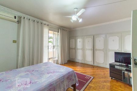 Casa à venda com 499m², 6 quartos e 7 vagasCasa 1 - Suíte