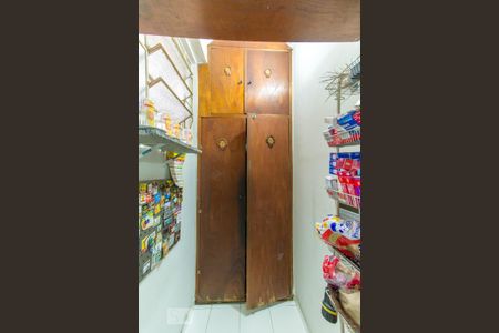 Casa à venda com 499m², 6 quartos e 7 vagasCasa 1 - Despensa