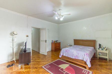 Casa à venda com 499m², 6 quartos e 7 vagasCasa 1 - Suíte