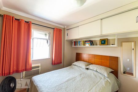 Quarto 2 de apartamento para alugar com 2 quartos, 50m² em Engenhoca, Niterói