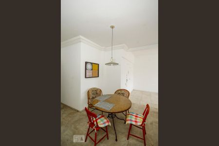 Apartamento à venda com 400m², 4 quartos e 1 vagaÁrea de Serviço