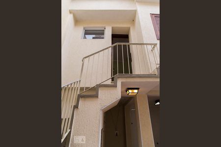 Casa à venda com 144m², 4 quartos e 2 vagasEscada dos fundos