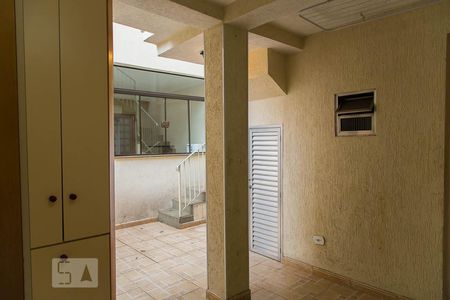 Casa à venda com 144m², 4 quartos e 2 vagasÁrea de serviço