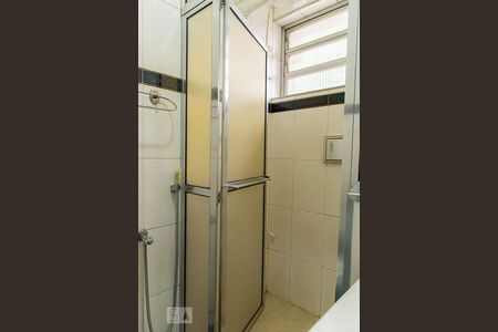 Casa à venda com 144m², 4 quartos e 2 vagasBanheiro social