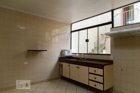 Casa à venda com 144m², 4 quartos e 2 vagasCozinha