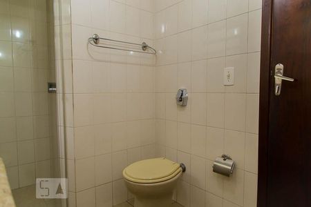 Casa à venda com 144m², 4 quartos e 2 vagasBanheiro da suíte