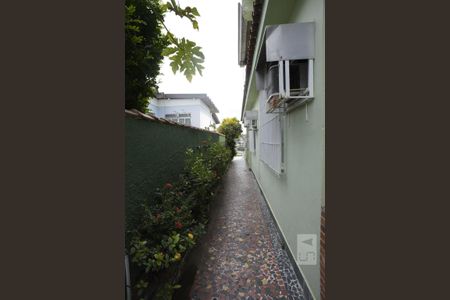 Casa à venda com 504m², 6 quartos e 2 vagasLateral casa