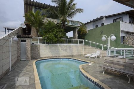Casa à venda com 504m², 6 quartos e 2 vagasÁrea da Piscina
