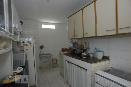 Casa à venda com 504m², 6 quartos e 2 vagasCozinha da casa de Hospede