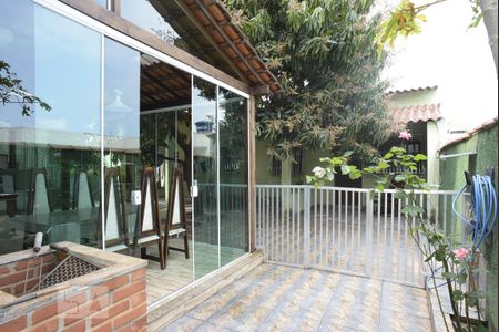 Casa à venda com 504m², 6 quartos e 2 vagasLateral casa