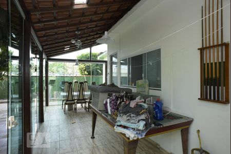 Casa à venda com 504m², 6 quartos e 2 vagasVaranda Fundos
