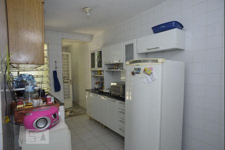 Casa à venda com 504m², 6 quartos e 2 vagasCozinha da casa de Hospede