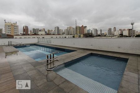 Apartamento à venda com 62m², 2 quartos e 1 vaga Apartamento à venda com 62m², 2 quartos e 1 vagaÁrea comum - Piscina
