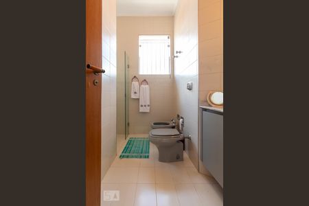 Casa para alugar com 281m², 3 quartos e 4 vagasBanheiro