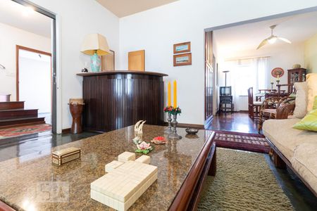 Sala de casa para alugar com 3 quartos, 281m² em Planalto Paulista, São Paulo