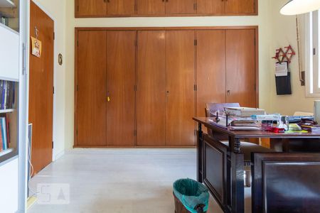 Casa para alugar com 281m², 3 quartos e 4 vagasQuarto 2