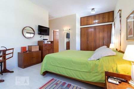 Casa para alugar com 281m², 3 quartos e 4 vagasSuíte 1