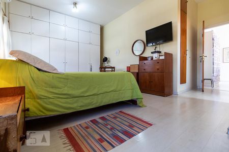 Casa para alugar com 281m², 3 quartos e 4 vagasSuíte 1