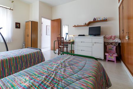 Casa para alugar com 281m², 3 quartos e 4 vagasQuarto 2