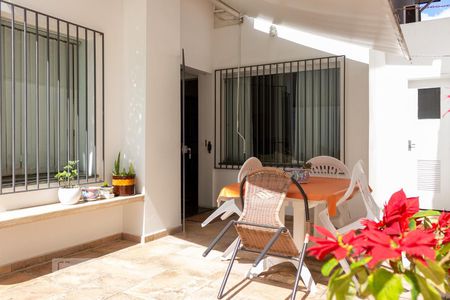 Casa para alugar com 281m², 3 quartos e 4 vagasPiscina