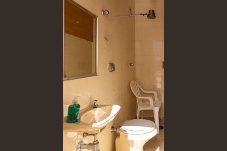 Casa para alugar com 281m², 3 quartos e 4 vagasBanheiro da Piscina