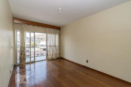 Sala de apartamento à venda com 2 quartos, 70m² em Penha Circular, Rio de Janeiro