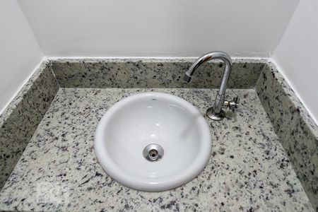 Apartamento para alugar com 44m², 2 quartos e sem vaga Apartamento para alugar com 44m², 2 quartos e sem vagaBanheiro