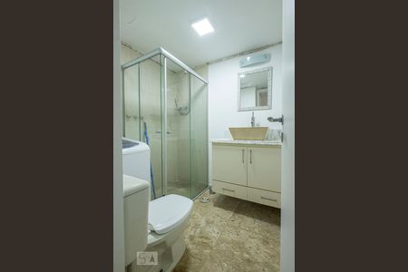 Banheiro de kitnet/studio para alugar com 1 quarto, 30m² em Jardim Paulista, São Paulo