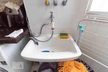 Apartamento à venda com 54m², 2 quartos e 1 vaga Apartamento à venda com 54m², 2 quartos e 1 vagaCozinha e Área de Serviço