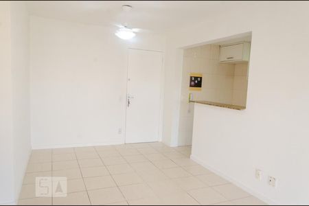 Sala de apartamento para alugar com 2 quartos, 64m² em Pechincha, Rio de Janeiro