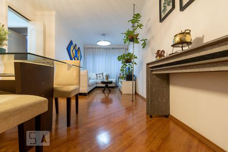 Sala de apartamento para alugar com 3 quartos, 72m² em Parque Imperial, São Paulo