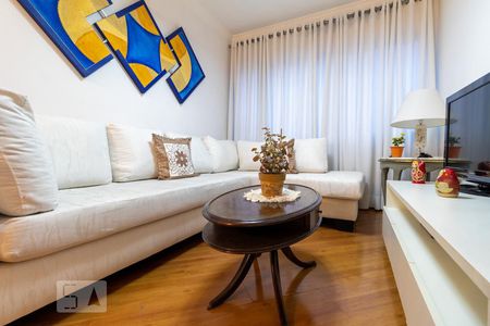 Sala de apartamento para alugar com 3 quartos, 72m² em Parque Imperial, São Paulo