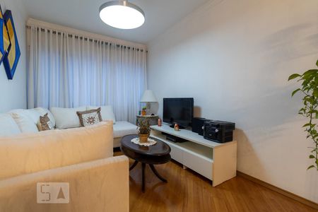 Sala de apartamento para alugar com 3 quartos, 72m² em Parque Imperial, São Paulo