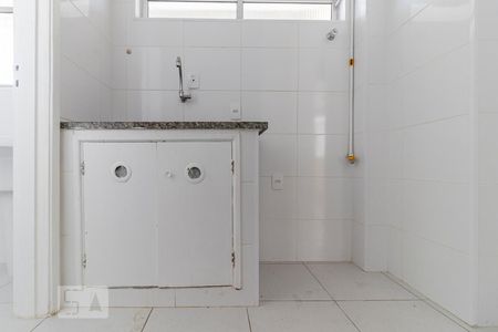 Apartamento à venda com 55m², 1 quarto e sem vagaCozinha - Armário